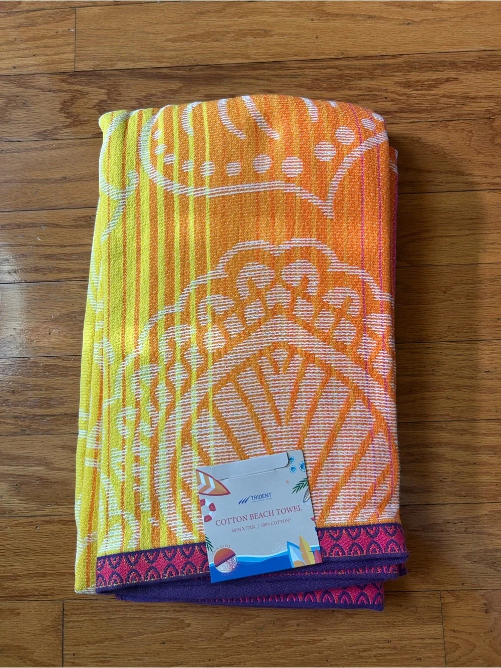 NWT Trodent 100% cotton Beach Towel size 40x 72”